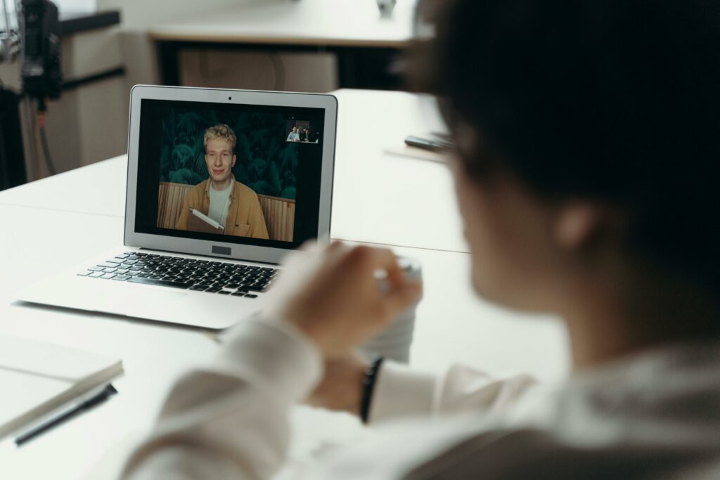Séance en visio pour travailler un TOC à distance