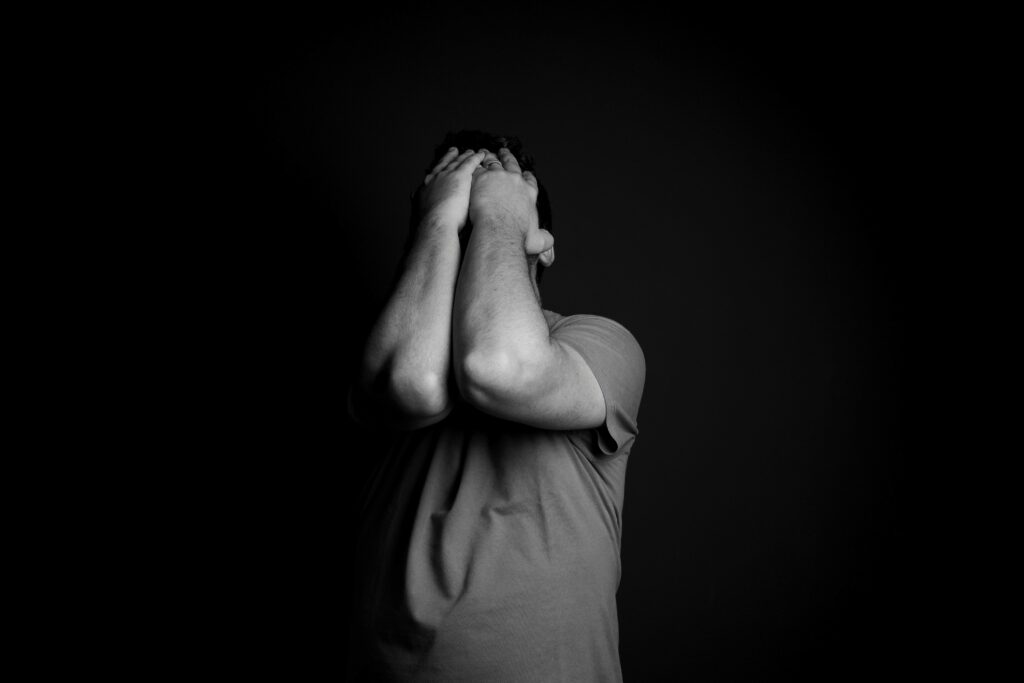 TOC et rumination mentale : pensées intrusives qui tournent en boucle